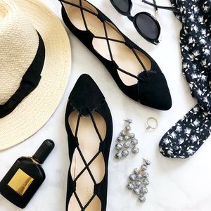 Nine West Black Scalloped Detail Lace Up Flats